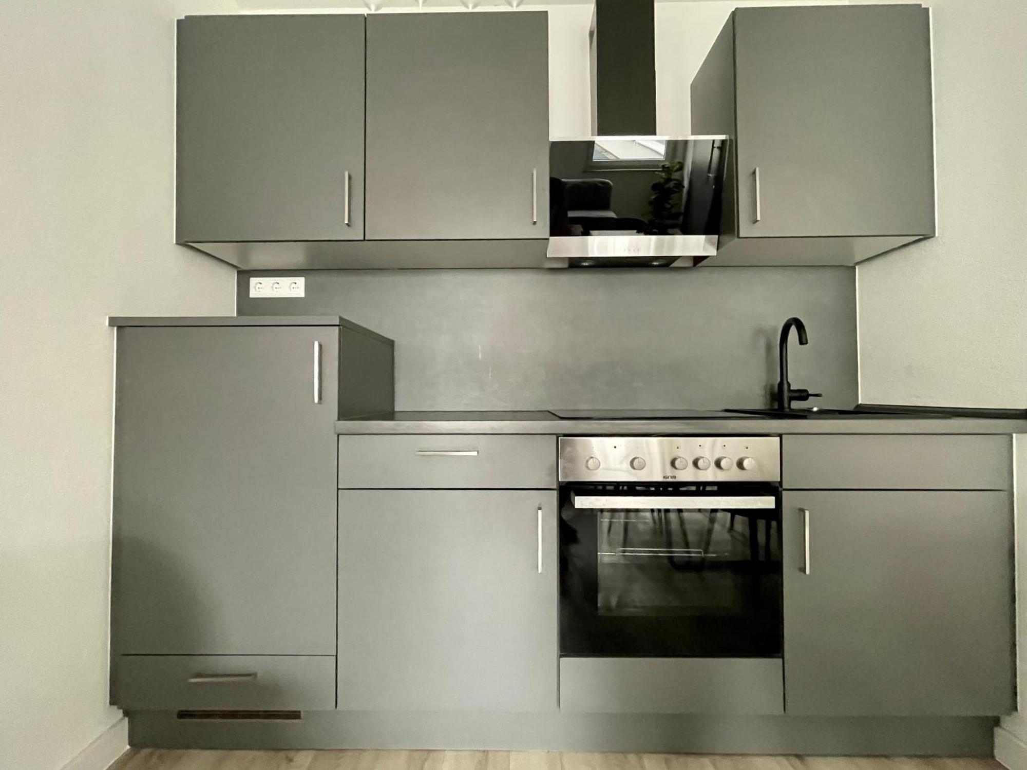 Neu Goldstadt Wunderschoenes 2 Zimmer Apartament Schloessle Zentrum פורצהיים מראה חיצוני תמונה