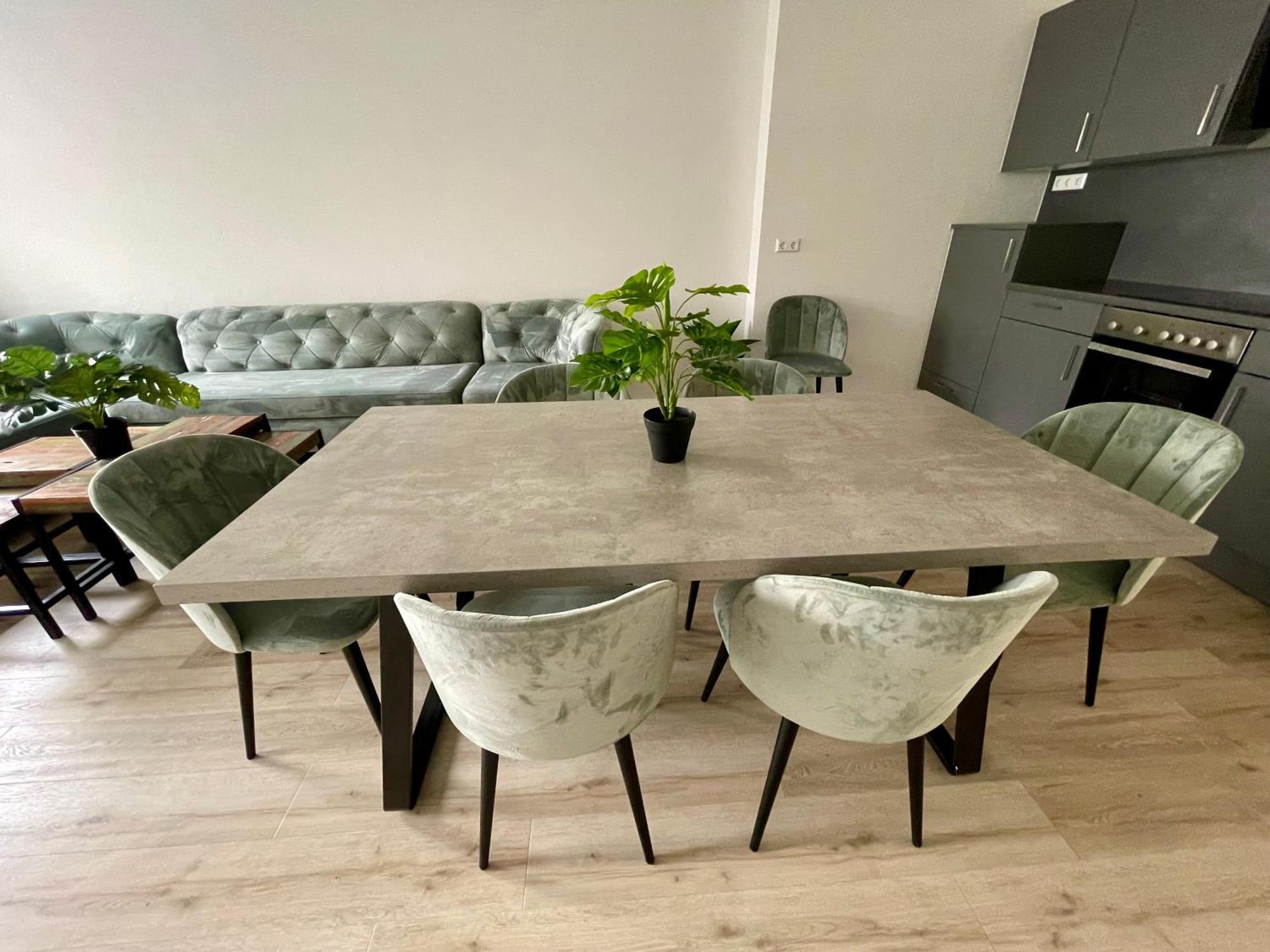 Neu Goldstadt Wunderschoenes 2 Zimmer Apartament Schloessle Zentrum פורצהיים מראה חיצוני תמונה