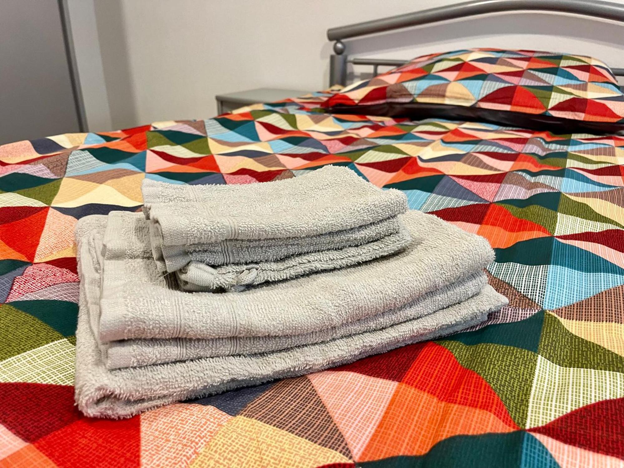 Neu Goldstadt Wunderschoenes 2 Zimmer Apartament Schloessle Zentrum פורצהיים מראה חיצוני תמונה